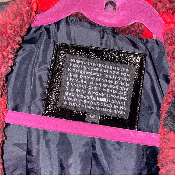 Steve Madden Buffalo Plaid Red and Black Sherpa Women's Coat size Large - Picture 4 of 10